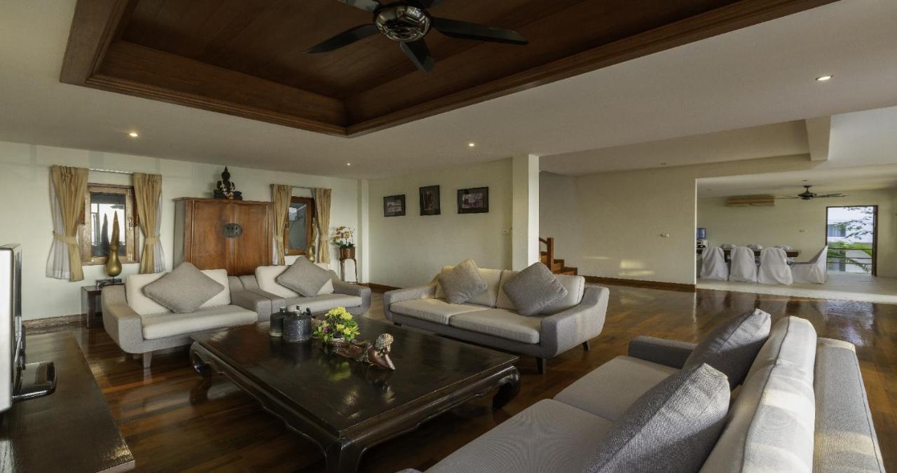 Villa Yoosook Patong Esterno foto