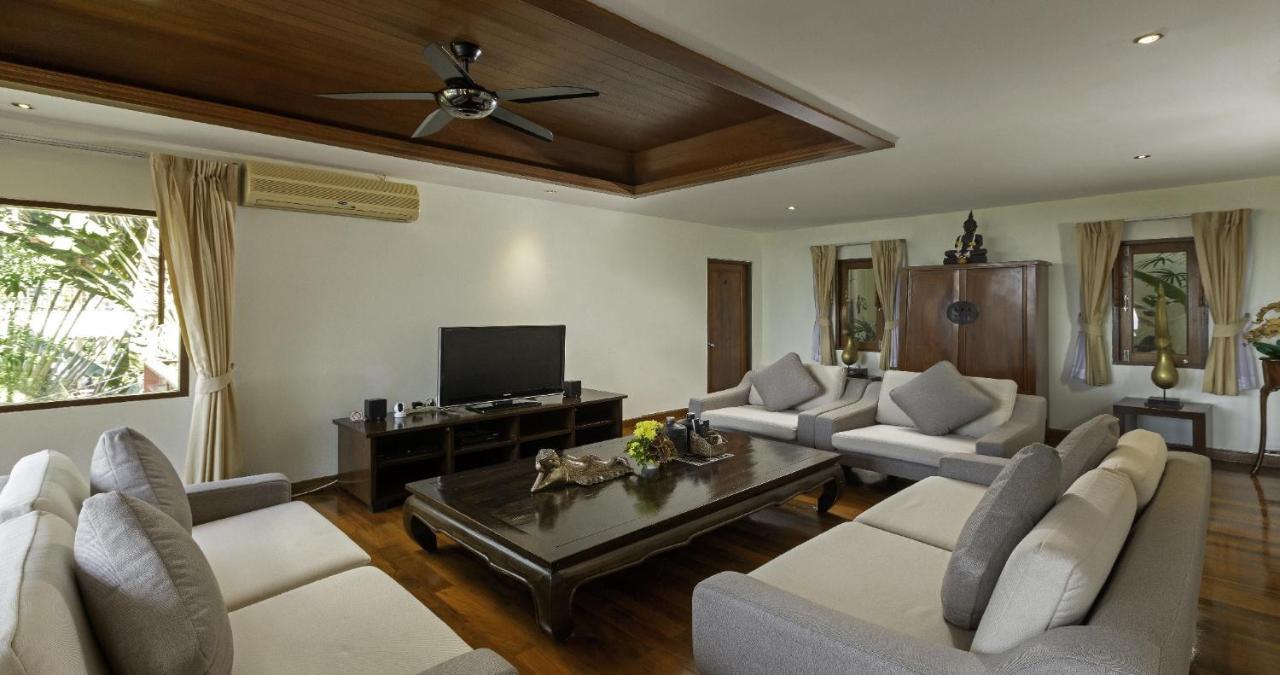 Villa Yoosook Patong Esterno foto