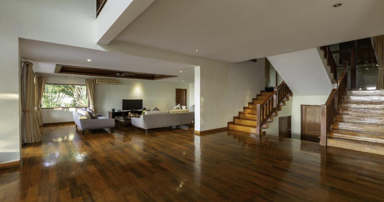 Villa Yoosook Patong Esterno foto