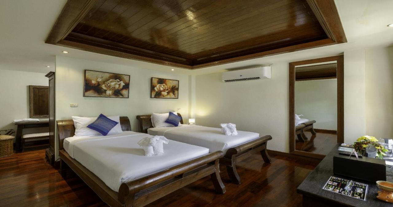 Villa Yoosook Patong Esterno foto