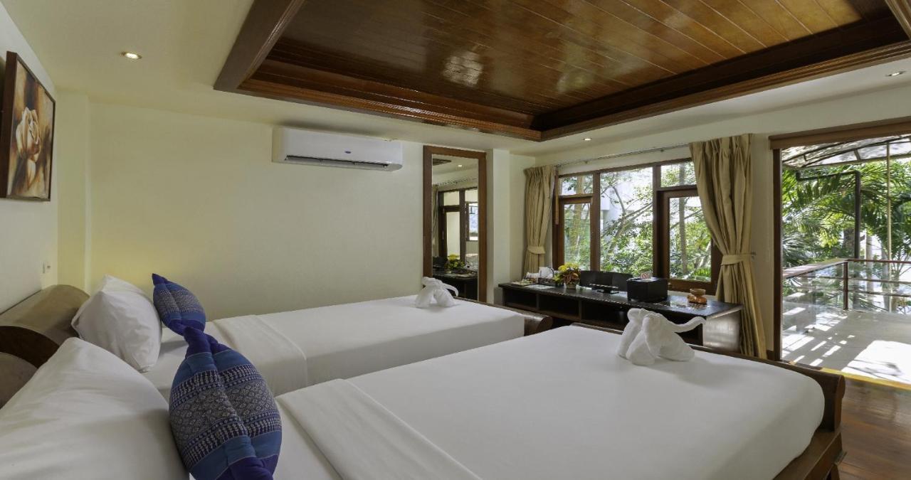 Villa Yoosook Patong Esterno foto