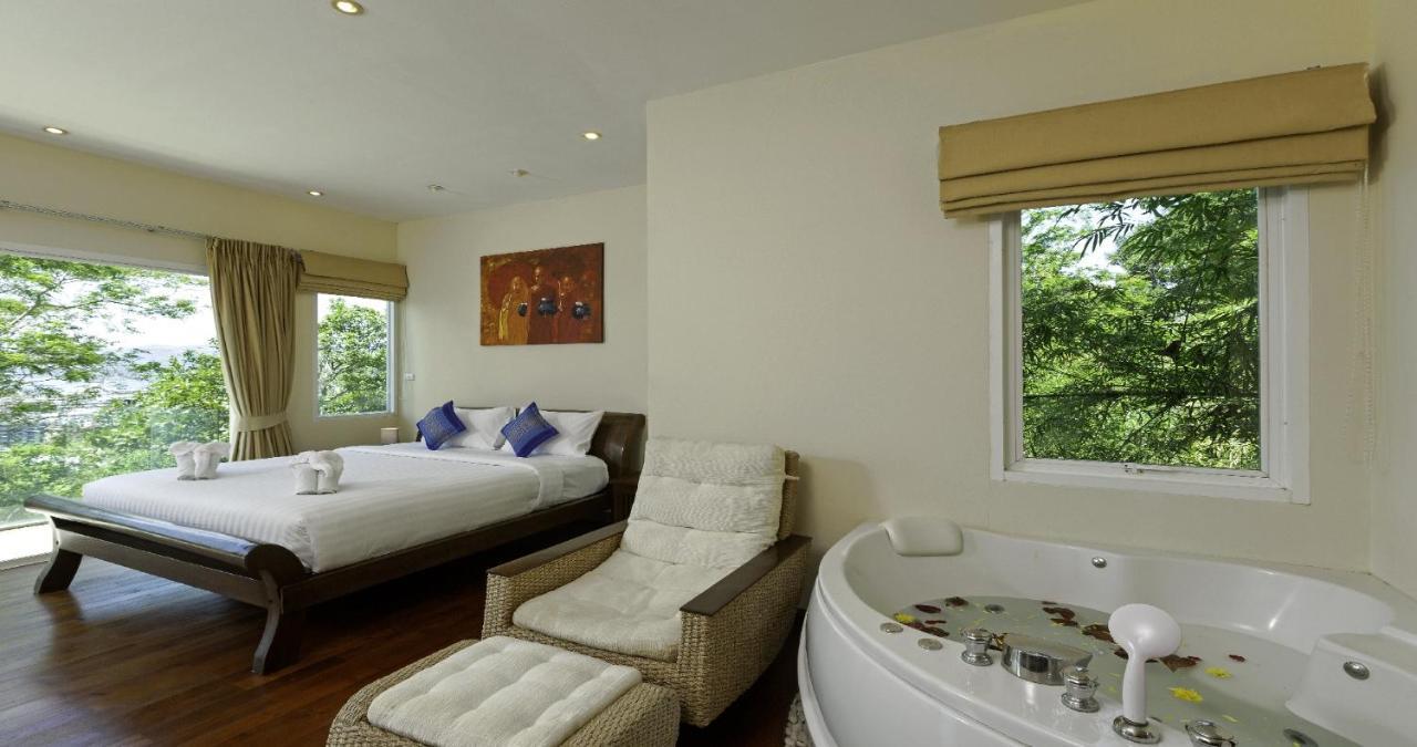 Villa Yoosook Patong Esterno foto