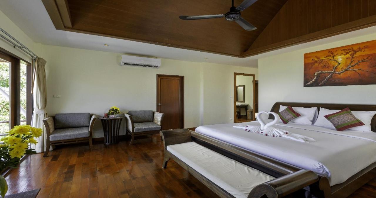 Villa Yoosook Patong Esterno foto