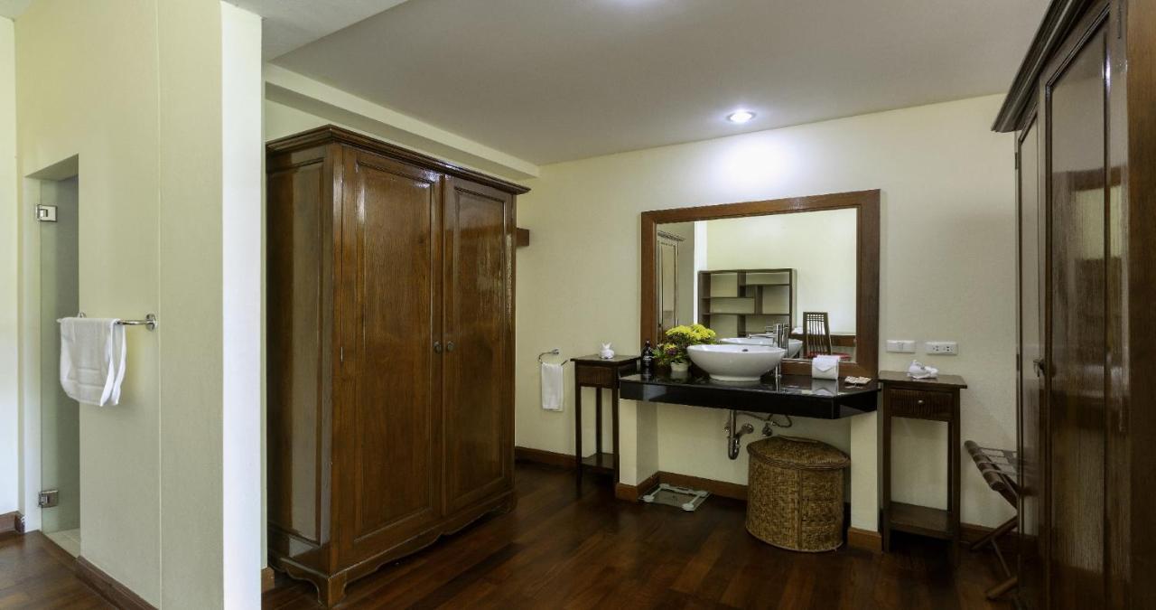 Villa Yoosook Patong Esterno foto